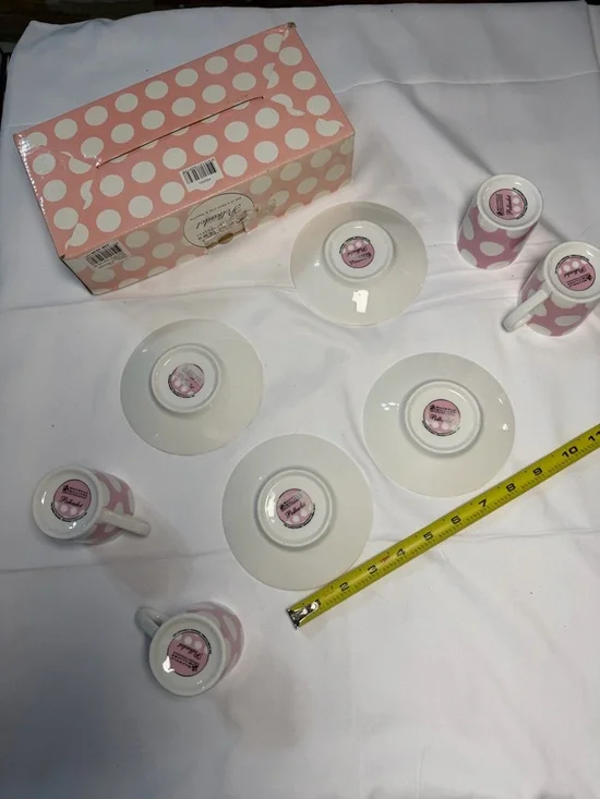 Maxwell & Williams Polkadot Pink Espresso Cup & Saucer Set - 4pc - never used - Picture 2 of 3